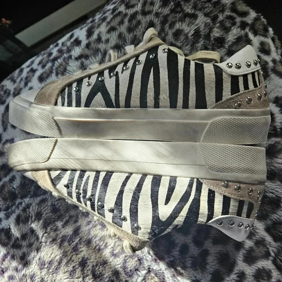 Zara | Zebra Pattern Studded Distressed (but like new!) Sneakers Size 41 - Picture 9 of 16